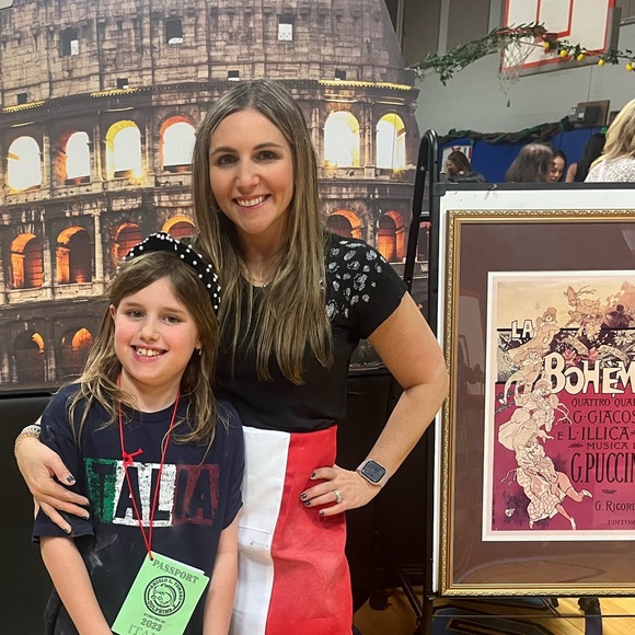 Meet your Posher, Stefanie - Picture 2 of 3